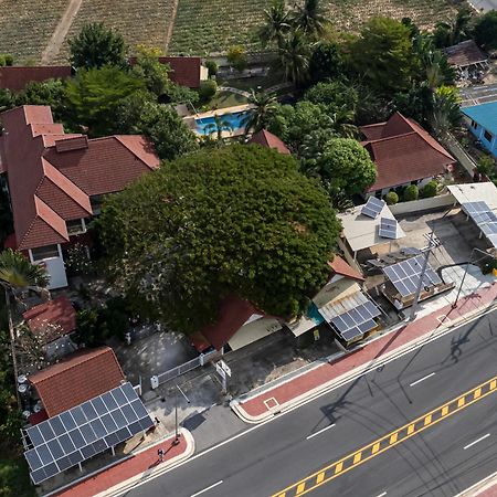 The Hillside Pranburi Resort Exterior photo