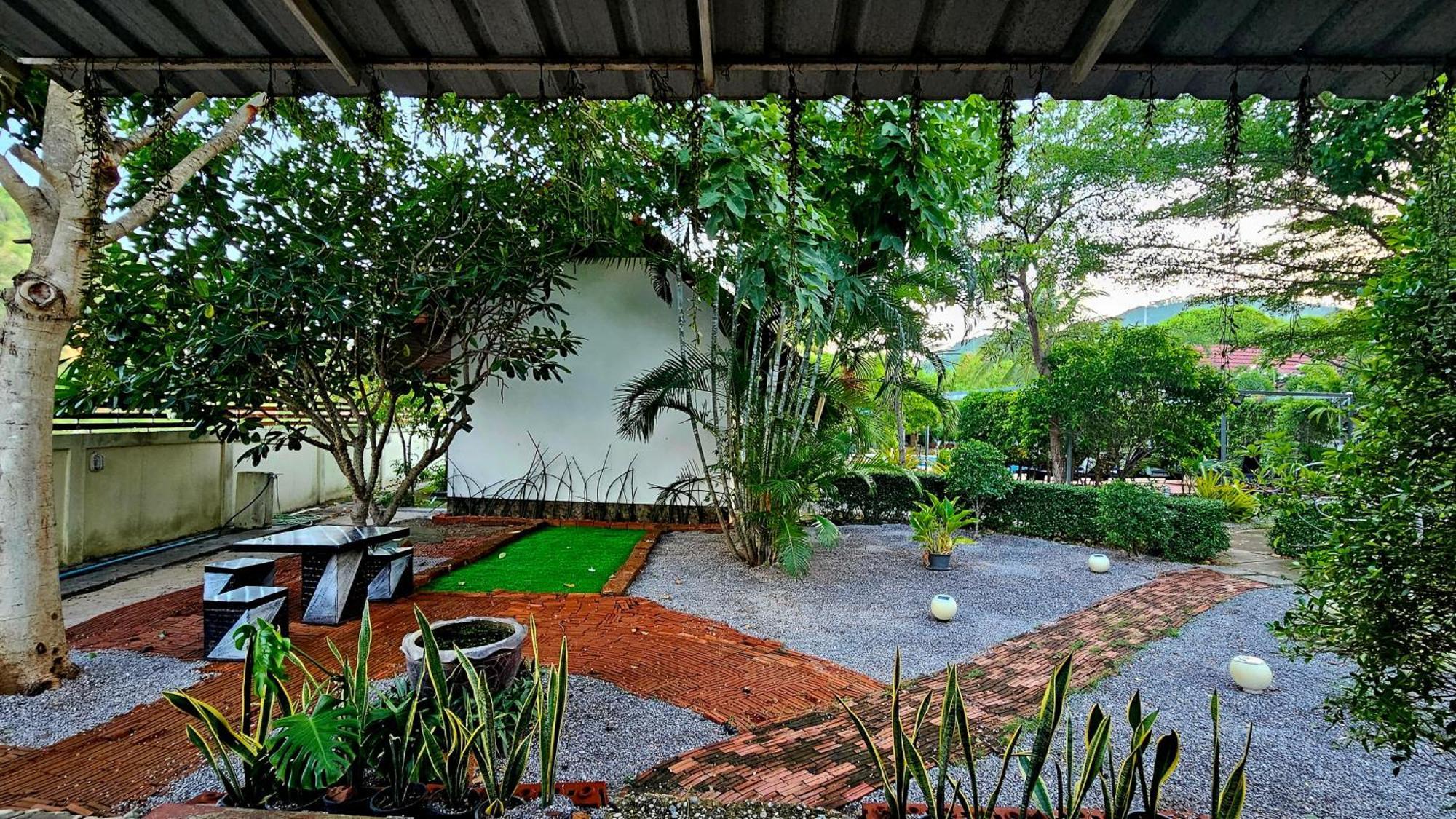 The Hillside Pranburi Resort Exterior photo