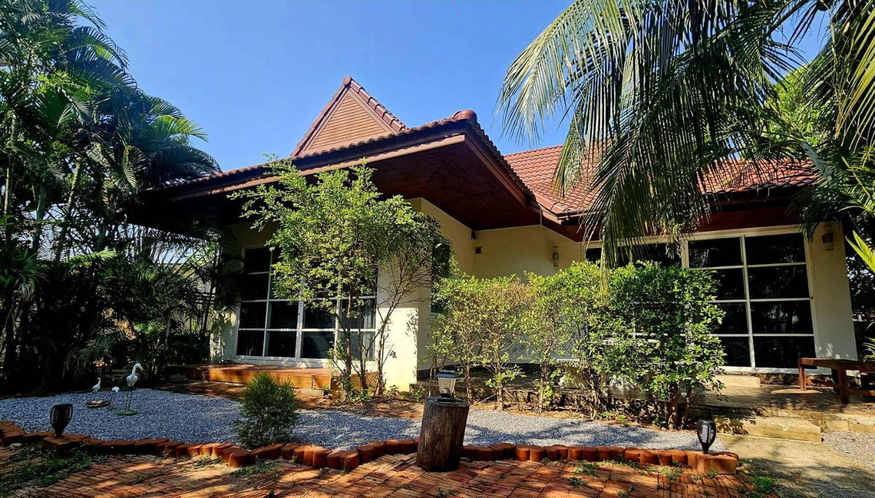 The Hillside Pranburi Resort Exterior photo